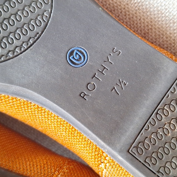 ROTHY'S round toe, ochre with blue accent, W7.5 - Picture 6 of 9